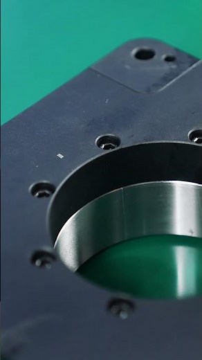 Digital rotary stage with high positioning accuracy.