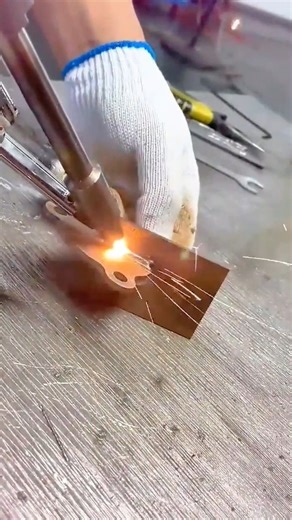 Metal Cutting Process Using a Blowtorch