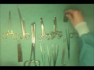 Preparing and wrapping a surgical set