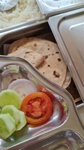 MESS FOOD|WHAT I HAVE IN MY LUNCH|LIVING ALONE INTERNSHIP|