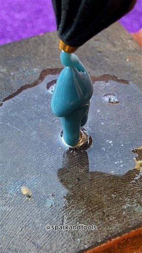 6.8K views · 19 reactions | Um parafuso funcional #solutions #dicas #tips #diy #flypシ | Spark and Tools | Facebook