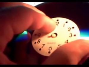 Give your child a creative time! Gather all your old CDs & let’s make something interesting. Watch the video & learn! #Appystore #Kids #Learning www.appystore.in | Appystore.in | Facebook