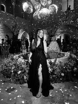 نحنا و القمر جيران - (Nahna Wel Amar Jiran - La Vie En Rose (Sarah Nasr