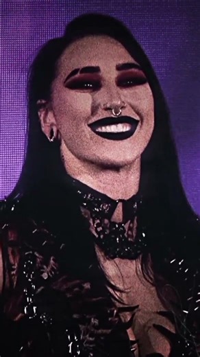 me encanta la canción se llama washing machine heart