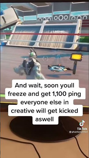 how to boot people offline in fortnite battle Royal!!!