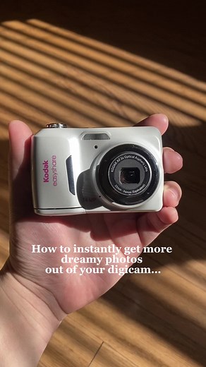 Tiny lens = easy to mess with #howto #dreamyfilter #digitalcamera #kodak #easyshare