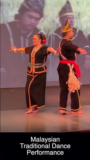 Malaysian Traditional Dance Performance