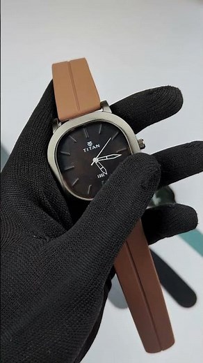 Titan Edge Luxury Watch Magnetic Lock (Water Resistant)