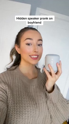 32K views · 671 reactions | Hidden speaker prank on boyfriend #reelsfbシ #fbreels #fbreelsviral #viralreelsfb #facebookreelsviral #couplegoals #couple #couplecomedy #fypシ゚viralシ #fypviralシ #fbreels2025ツ #reelsfb #viralreelsfbpage #explorepage | itschloandmatt | Facebook