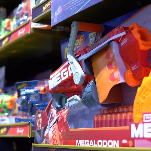 Is it OK for kids to play with toy guns? 7News talks to a parenting expert. What are your thoughts? MORE --> https://bit.ly/3B4j1Jz | 7News DC
