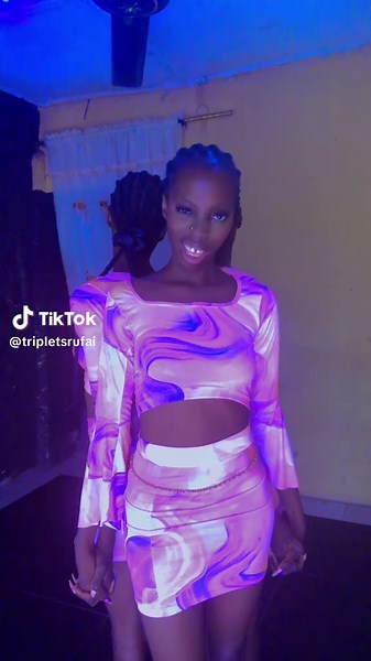 Understanding Identical Triplets in Humor and Cartoons