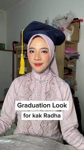 Trendy Graduation Makeup Tutorial - Enhance Your Beauty