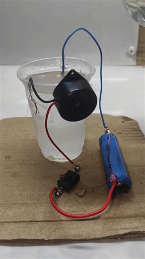 Simple Water Level Alarm Project 😱 | DIY Science Project #shorts