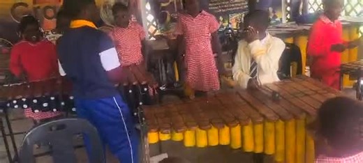 Marimba Lessons Had Melbourne Primary School students try Marimba for the first time! 🎷 We’re loving the enthusiasm! Expert-led classes for all levels - beginners to advanced! 🎵 Book a session or coach with us today! 📚🎵 Contact us to learn more about our Marimba classes and coaching services! #marimba #music #learning #vpa #learnmusic | Tavonga Chipadza