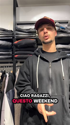 HK CORSO UMBERTO I | CARGO CIANOTIC A SOLI 19,99€ invece di 59,99€ 🥵🥵🥵🥵🥵, INOLTRE 20% di sconto su tutta la merce Cianotic , questo weekend, sia in store che... | Instagram