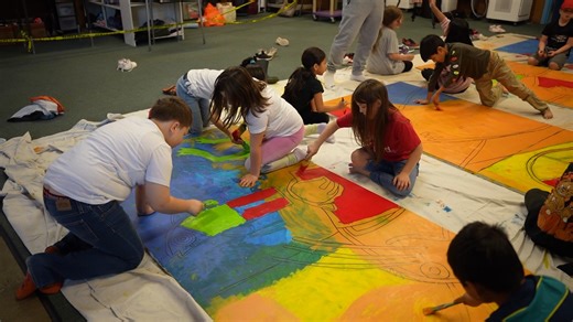 Watch as Two Rivers-Dos Ríos Elementary students work together to create a long lasting symbol of kindness for the school! Principal Kristen Noor received an Innovative Educator Grant Award from SEF to help students learn about the four tenets of kindness (show appreciation, offer help, be friendly, reach out). The whole school participated in creating the otter-riffic mural, with guidance from local artist Erick Wonderly Varela in a partnership with Lane Arts Council. Thank you to Springfield P