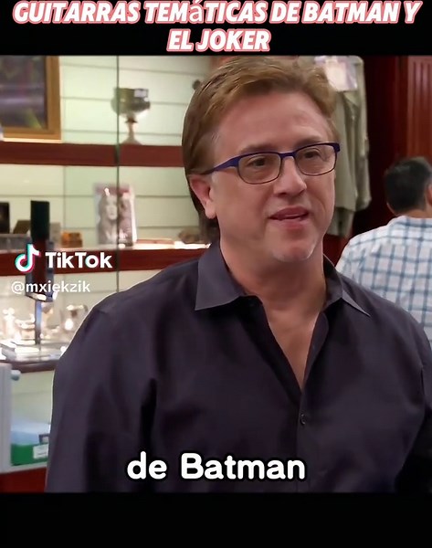 guitarras temáticas de Batman y el Joker #collection#pawnstars#collector#antique#collecting
