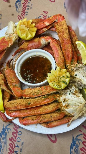 Delicious Snow Crab Legs Mukbang at Cameron's Seafood | Seafood Boil