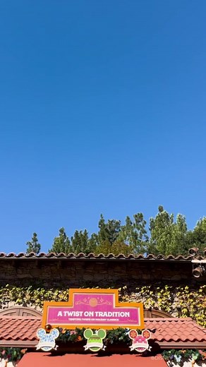 Thanksgiving but make it Disney 🦃😋 #Disney #DisneyParks #Disneyland #Thanksgiving #GirlDinner #ThemeParkDinner #DisneyEats #DisneySnacks