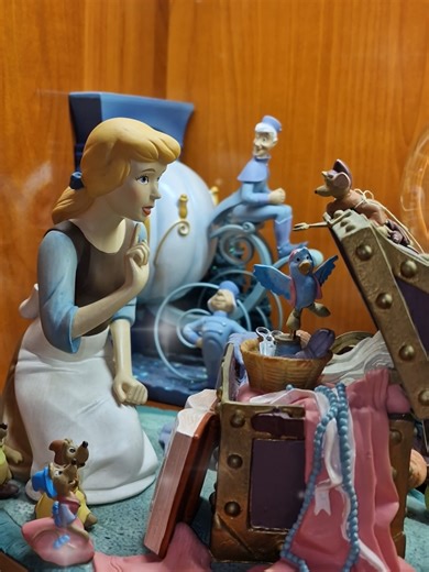 #cinderella #disneyprincess #cenicienta #snowglobe #disney
