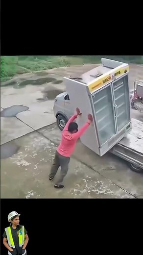 Manual Handling Went Wrong 🙆🙅🤦🤦🤦🤷 #thinkbeforeyouact #marginofsafety #learnwithnajma