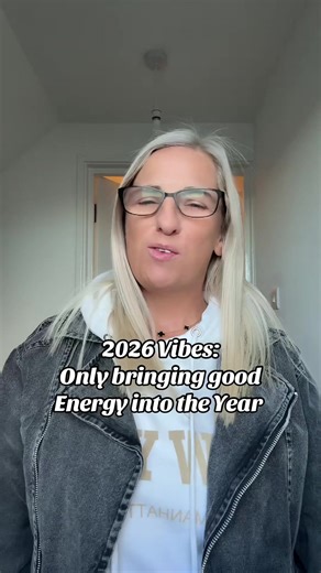 Only bringing good energy into the year! No negaitivity No drama #wishyouwell #newyear #fypp #foryoupage #viral