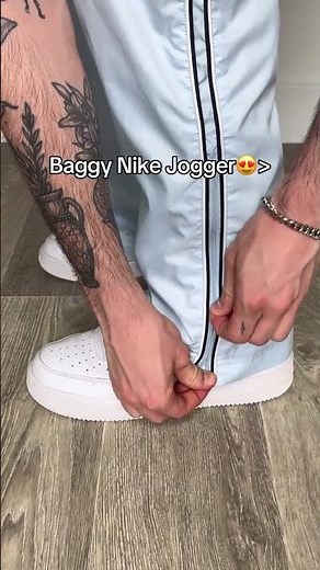 These baggy joggers are actually 2 fits in 1 😍 #nike #diy