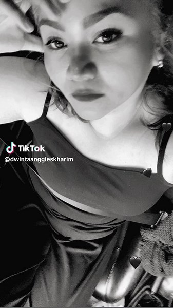 AnggihKharim (@dwintaanggieskharim)’s videos with My Neck, My Back (Lick It) - Radio Version - Khia