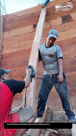 Manual Beam Locking Technique | Tight Fit Timber Wall Construction