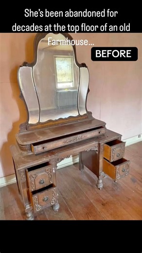 445K views · 24K reactions | An abandoned antique receives a renewed opportunity for existence.癩 #antiques #antiquefurniture #art #homedecor #diydecor #vintagefurniture #vintagestyle #vintagefinds #vintagevibes #vintagedecor #furniture #furnituremakeover #beforeandafter # | ReLove ReStore | Facebook