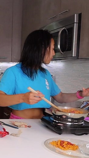 Do NOT MICROWAVE TWIZZLERS!