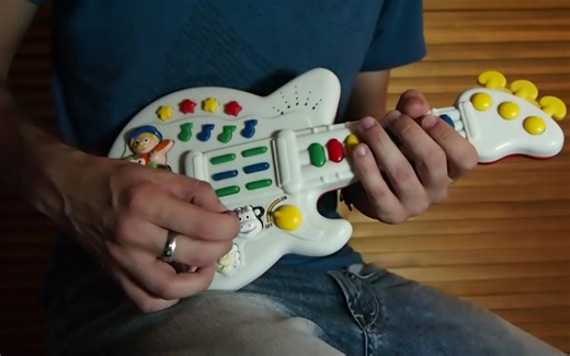 孩子的儿童吉他，也能重金属？