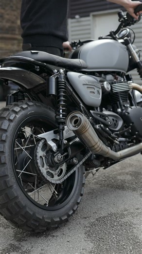 23K views · 470 reactions | One of the latest builds to roll out of the D&O workshop, a Tier 3 Wide - Triumph Speed Twin 1200. This is the sound of the custom exhaust with GP mufflers (with baffles in! #custommotorcycle #custommotorcycles #downandout #downandoutmotorcycles #motorcycle #triumph #triumphbonneville #120 #triumpht120 #triumphscrambler #triumphmotorcycle #streettwin #triumphbobber #customtriumph #scrambler #speedtwin | Down & Out Motorcycles | Facebook