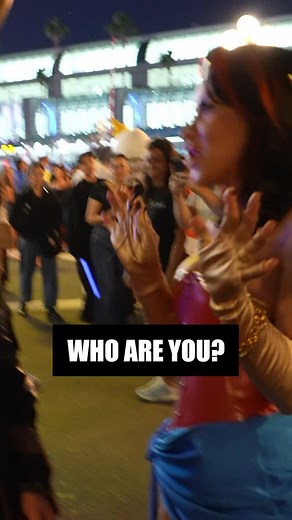 LOKI does not mess around that’s for sure #loki COMIC-CON SAN DIEGO 2025 Filmed & edited by @redideo AND THIS COMPLETES OUR SERIES - THANK YOU SO SO MUCH FOR WATCHING 👏🏽🖤 #ComicConSanDiego2025 #LokiCosplay | BIJUT Collection