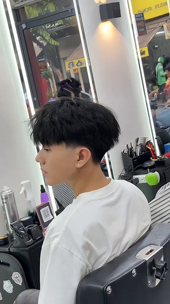 Layer Texture and Taper Fade Haircut Guide
