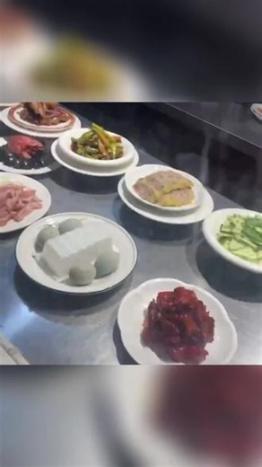 宿城区老铁注意！孙记大锅台地锅鸡套餐三连击，195砍至138。美味实惠，速约饭搭子冲！ （【退款规则】到店核销：随时可退，过期未核销自动退）#亚美尼亚特色美食 #涮羊肉 #加纳美食 #外国人吃东北烧烤视频 #北美n1美食