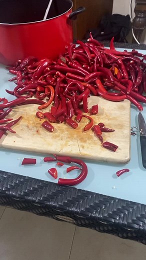 How to Grind Chili Peppers at Home for Spicy Dishes
