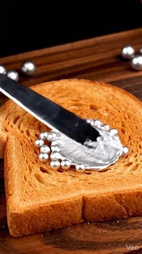 Silver pearl sauce on bread..#viral #animatedvideo