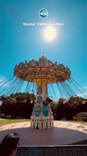 Hunter Valley Gardens swing chair - Pokolbin, NSW Australia