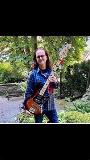 Geddy Lee of the group RUSH received a warm Kansas City reception for his visit and book signing at the Negro Leagues Baseball Museum. Hit a like if you’re a fan. | Phil S. Dixon