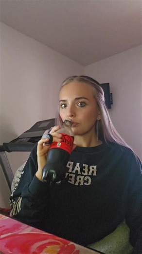 Froggie🐸 (@boringblondieb)’s videos with ur cute - ⠀