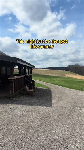 Spring is here so you know what that means… We’re getting closer to bringing the live music to you🫵🏻🎤 #countrymusic #livemusic #concert #lawrencecounty #butlercounty