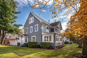 94 King St, Reading, MA 01867 - MLS 73176686 - Coldwell Banker