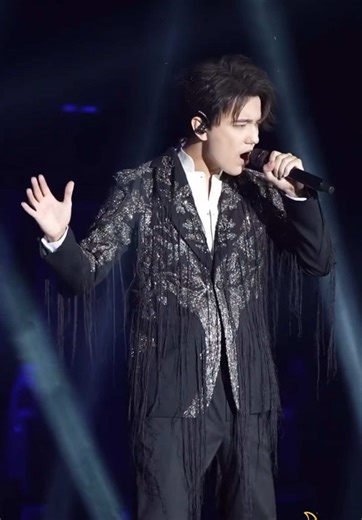 Dimash Kudaibergen Sings Ave Maria
