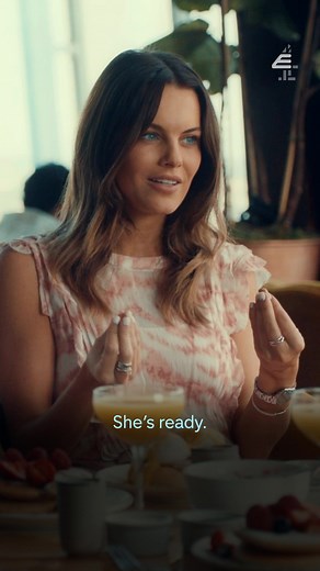 161K views · 491 reactions | Spread those wings and those legs, girl #MadeInChelsea | Made In Chelsea | Facebook