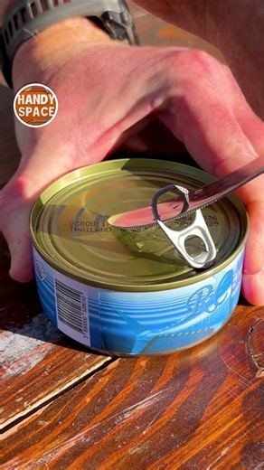A Smarter Way to Open a Can with a Knife! 🥫🔪👌