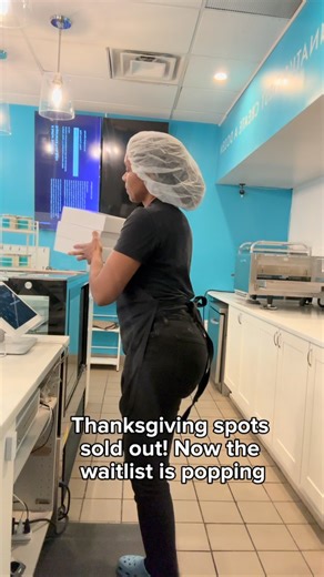 Our Thanksgiving pre-ordering has been booked for a while now, even the extra spots we added were snatched up fast! 🙌🏾 And the phones? Still ringing with people hoping to squeeze in a last-minute order 😂 The good news, we may have extra cookies! If you’d like to join our waitlist, comment below and we’ll reach out if more become available. #DavisCookieCollection #ThanksgivingCookies #CincinnatiBakery #CincyEats #CookieLove #HomemadeCookies #BiteIntoABetterDay #HolidayTreats #CincySmallBusines