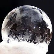 These bubbles are so satisfying to watch ❄️ 😍 | Vocativ