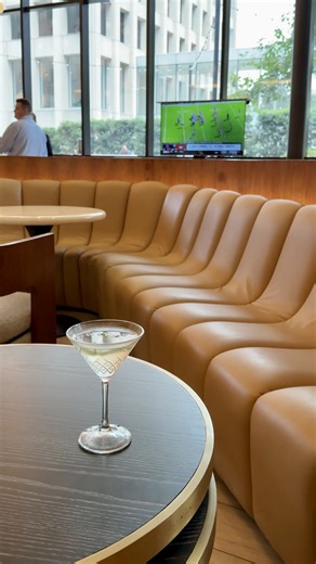 Every great game deserves a great pour… or two. Come enjoy football in the perfect hotel setting in Downtown Houston. | C Baldwin Hotel