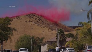 ⚠️🔥MAJOR INCIDENT ALERT UPDATE - #ROUTEIC⚠️🔥 #LACoFD firefighters remain on scene at the Route Fire located along the northbound I-5, north of Lake Hughes Road near Castaic. Estimated acreage: 250 acres Containment: 0% An evacuation order has been issued for the Paradise Ranch Mobile Home Park and structures south of Templin on Upper Old Ridge Route Road. The 5 Freeway remains closed northbound at Parker Road and southbound at Templin Highway. Two firefighters sustained minor heat-related inju